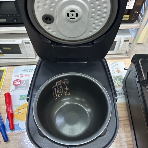 【アイリスオーヤマ 炊飯器】【5.5合炊き】2017年製★クリーニング済み/6ヶ月保証付き【管理番号11404】横