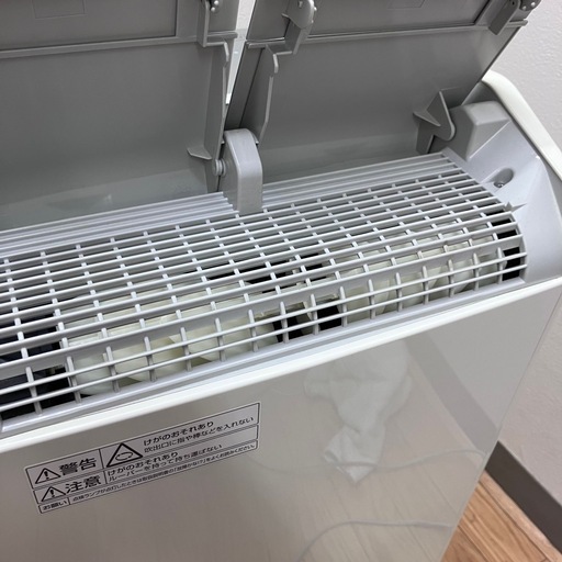 O Panasonic 衣類乾燥除湿機　18年製　F-YHRX200