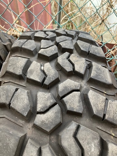 BFグッドリッチ LT255/75R17 KM2 2本