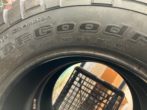 BFグッドリッチ LT255/75R17 KM2 2本