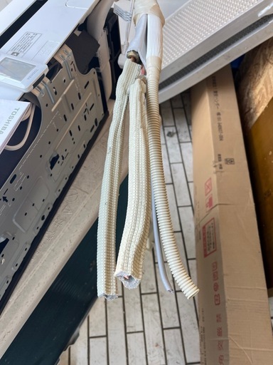 東芝ルームエアコン　RAS-2814TL