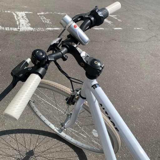 美原店 ALTAGE アルテージ クロスバイク 26インチ 6段変速 自転車　ホワイト