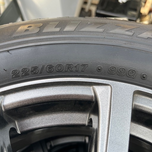 225/60R17  BRIDGESTONE スタッドレスタイヤホイール4本セット