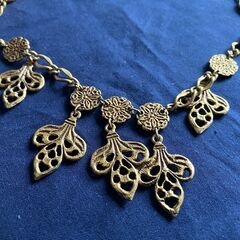 ネックレス　ゴールド色メタルの画像