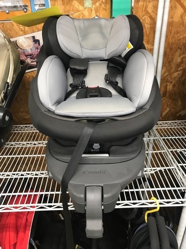 ★ジャングルジャングル貝塚店★ combi コンビ　チャイルドシート　ベビーシート　赤ちゃん　幼児　車用　105cmまで　貝塚市　二色浜　リサイクルショップ