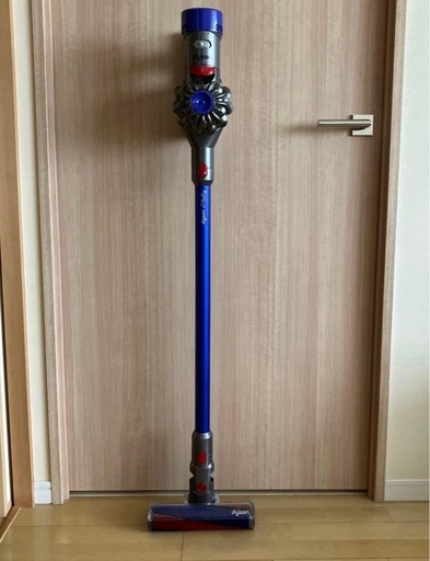 dyson ダイソン V7 fluffy SV11  掃除機　コードレス