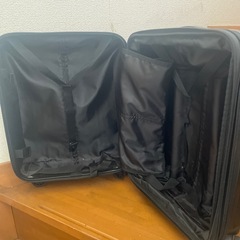 キャリーケースの画像
