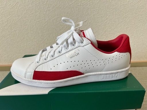 PUMA スニーカー