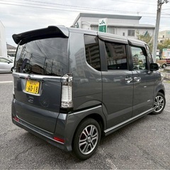 ☆ホンダ　N-BOXカスタム☆🌈バックカメラ🌈キーレス🌈左側パワースライドドア🌈の画像