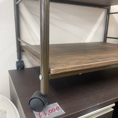 キャスター付きテーブル　ローテーブルの画像
