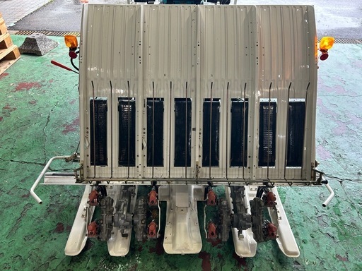 クボタ 田植機 4条植え  セル付き　6馬力 4WD あぜぎわクラッチ　乗用型 田んぼ 水田 SPJ400 ガソリン 農機具 田植え機
