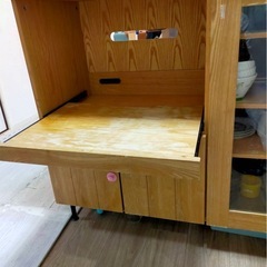 キッチン収納棚（木目調・ガラス扉付き）幅90cm の画像