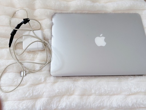 MacBook Air 13インチ 2014 Core i5 8GB 256GB 初期化済み 動作良好 充電器付き