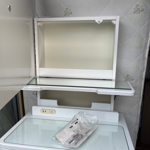 ほぼ未使用　美品 ニトリ 一面鏡ドレッサー 椅子付 LEDライト 引き出し多数　 高級家具 化粧板