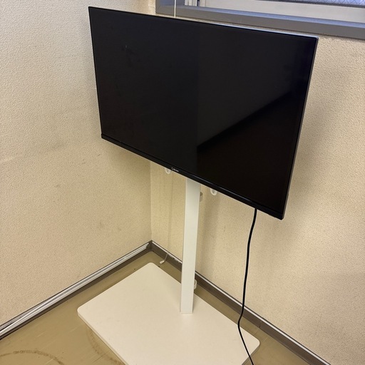 取りに来てくれる方】32Vスマートテレビ（2024年製）&テレビスタンド 
