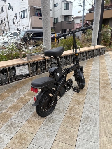 2025年式 YeQi コンパクトな電動アシスト自転車　48V/20Ah　公道走行不可