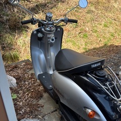 ヤマハビ一ノ原付バイクの画像