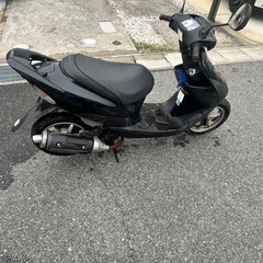 希少な2サイクルスポーツスクーターの画像