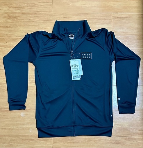新品未使用品（タグ付き） BILLABONG ラッシュガード UPF 50+ S