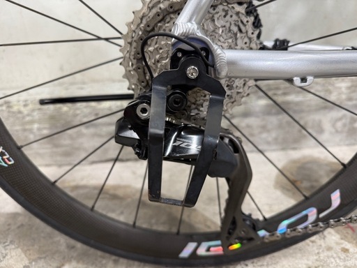 子供用ロードバイク Vitus Razor Disc 24(105 Di2)