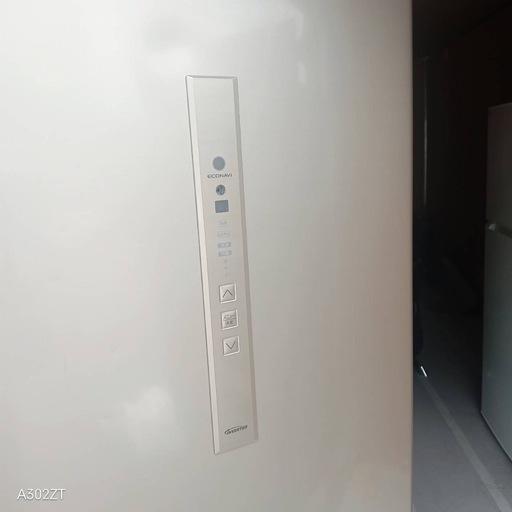 F4D1G9 送料設置無料　Panasonic　自動製氷機能付大型冷蔵庫　315L
