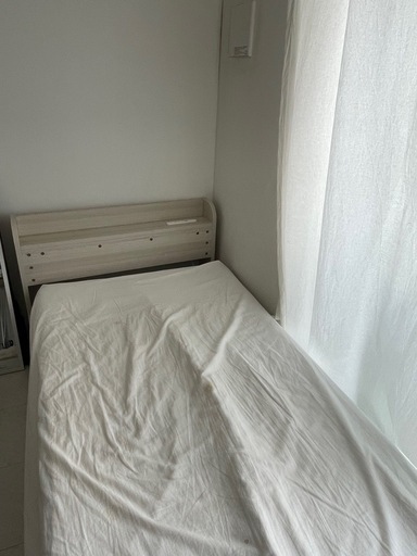 IKEA  シングルベッドとマットレス