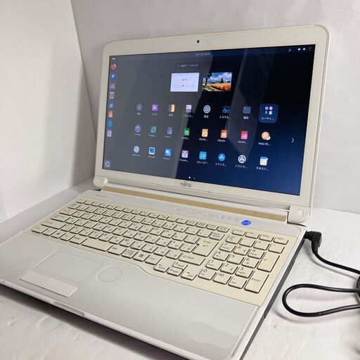 ⭕️富士通15インチ/クアッドコアCorei7/8GB/SSD/ブルーレイドライブ