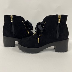 ブラックスエードブーツ リボン付きの画像