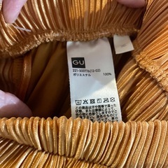 プリーツパンツの画像