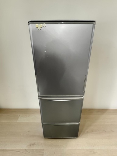 【シャープ】3ドア 冷凍冷蔵庫 350L SJ-WA35B-S 2015年 日本製 Amazon.co.jp: シャープ 350L 3ドア冷蔵庫（シルバー系）SHARP どっち