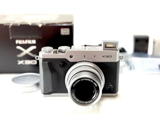 富士フィルム FUJIFILM X30