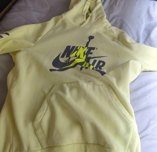 NIKEパーカー