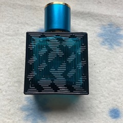 (500円均一)、ベルサーチチェロス　30ミリ 空ボトルの画像