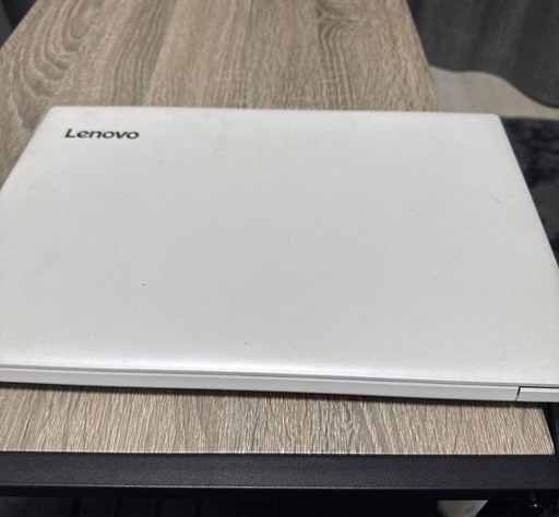 Lenovo Ideapad 310 ホワイトノートPC
