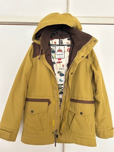 BURTON スノーボードウェア　Mサイズ　イエロー(からし色)