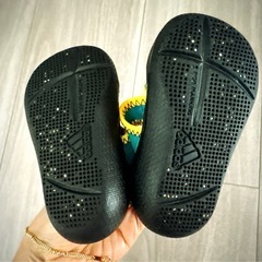 adidas ベビーサンダル  アクアシューズの画像