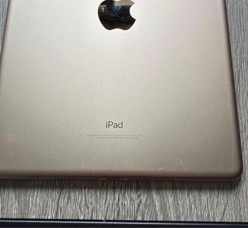 iPadジャンク品画面ひび割れ