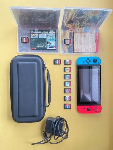 任天堂　Switch 本体　　カード各種
