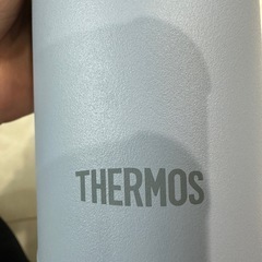 サーモス 水筒 水色 ほぼ未使用 直飲み 丸洗いOK 保冷ボトルの画像