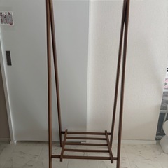 ハンガーラックの画像