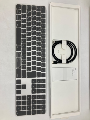 【トレファク足立扇店】Magic Keyboard With Touch ID and Numeric Keypad Apple MMMR3J/A 付属品完備