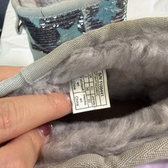 UGG   キッズムートン　22cmの画像