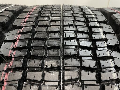 【新品】2024年製 札幌発 引取OK BS W970 215/70R17.5 123/121J 17.5インチ 中型トラック用 スタッドレス 6本 コースター等　(KTN668)