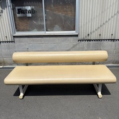 Takada ソファー　待合室の画像