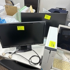 PCモニターコードルーターマウスキーボードまとめの画像