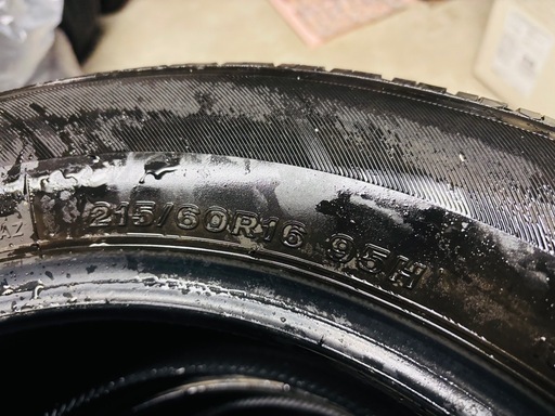 ブリヂストン セイバーリング 215/60R16 バリ目22年製造 値下げ交渉可能