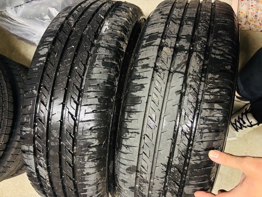 ブリヂストン セイバーリング 215/60R16 バリ目22年製造 値下げ交渉可能