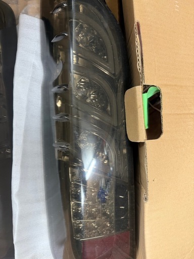 ハイエース　LEDテール