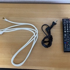TOSHIBA 液晶テレビ 32V型の画像