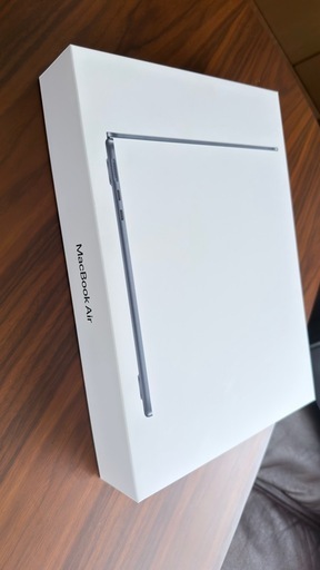 【美品/箱付き】M4 MacbookAir